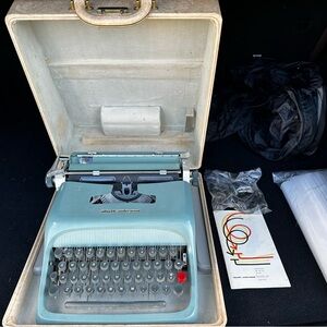 Vintage Typewriter - Blue